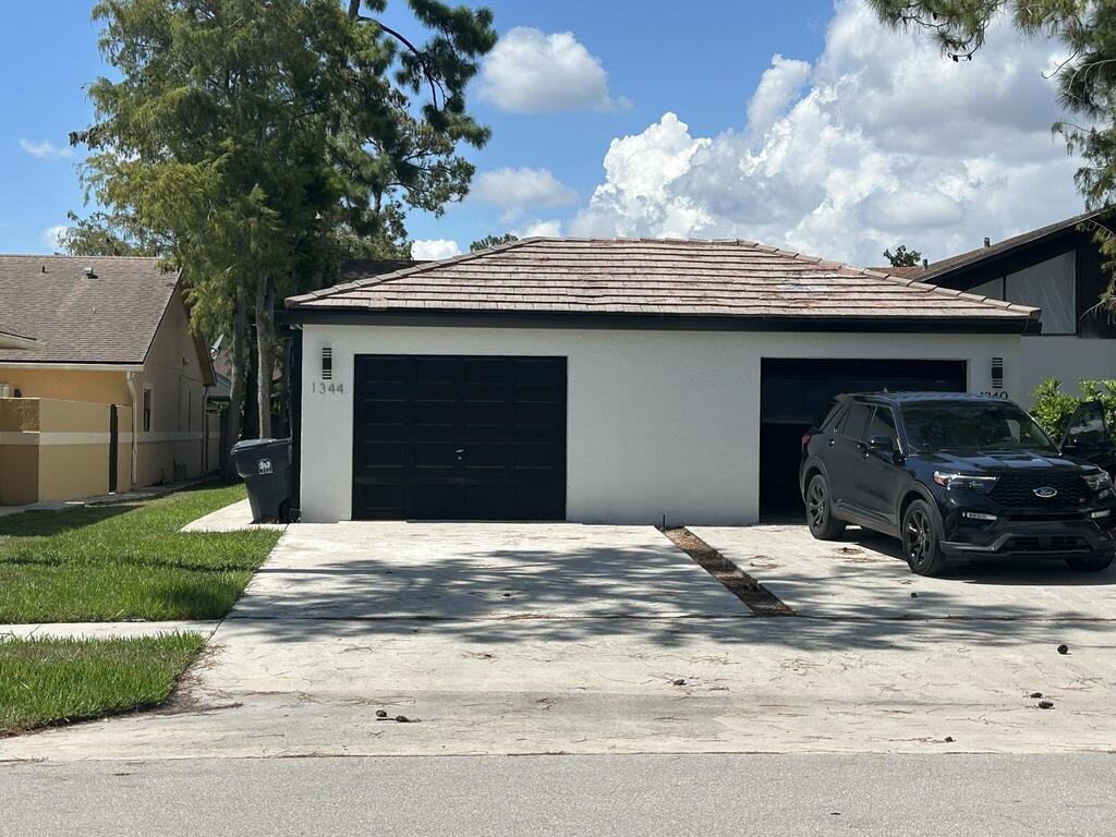 1344 Periwinkle Place, Wellington, FL 33414