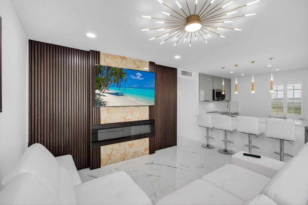 450 Normandy J , Delray Beach, FL 33484