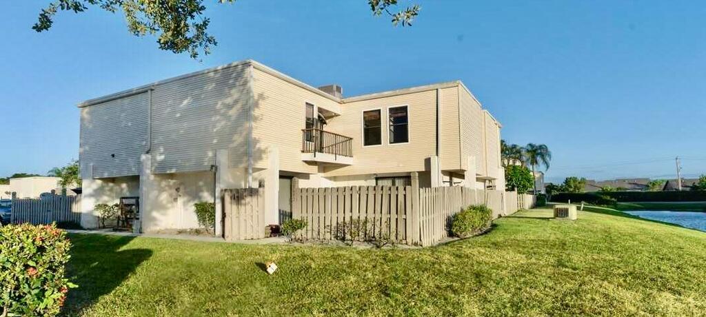 1602 Shaker Circle Circle, Wellington, FL 33414
