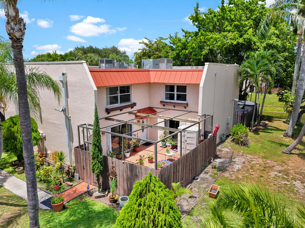 6254 Seven Springs Boulevard, Greenacres, FL 33463