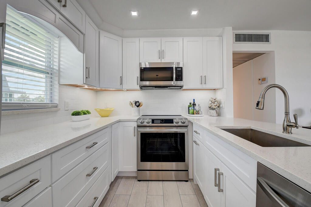 461 Brittany J , Delray Beach, FL 33446