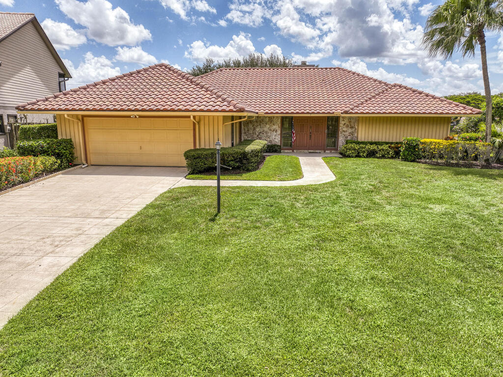 3 Old Fence Road, Palm Beach Gardens, FL 33418