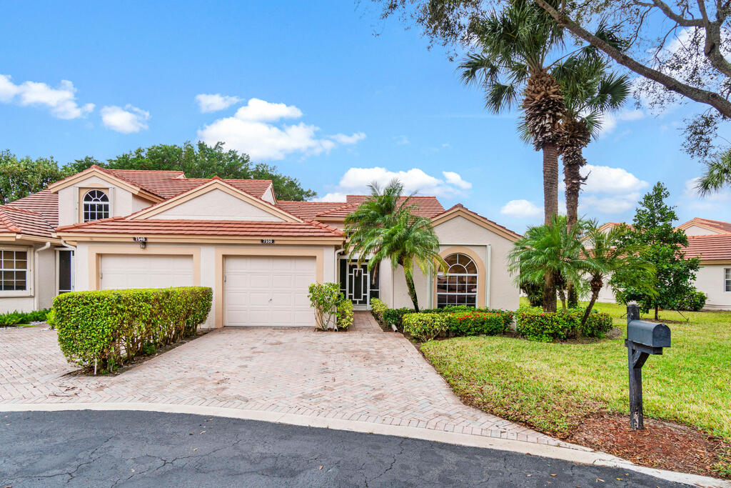 7550 Diamond Pointe Circle, Delray Beach, FL 33446