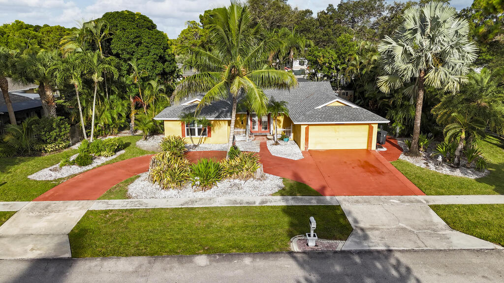 13971 Ishnala Circle, Wellington, FL 33414