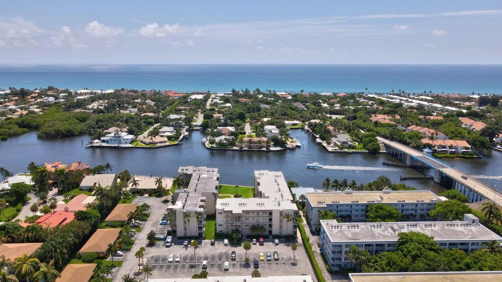 650 Snug Harbor Drive, Boynton Beach, FL 33435