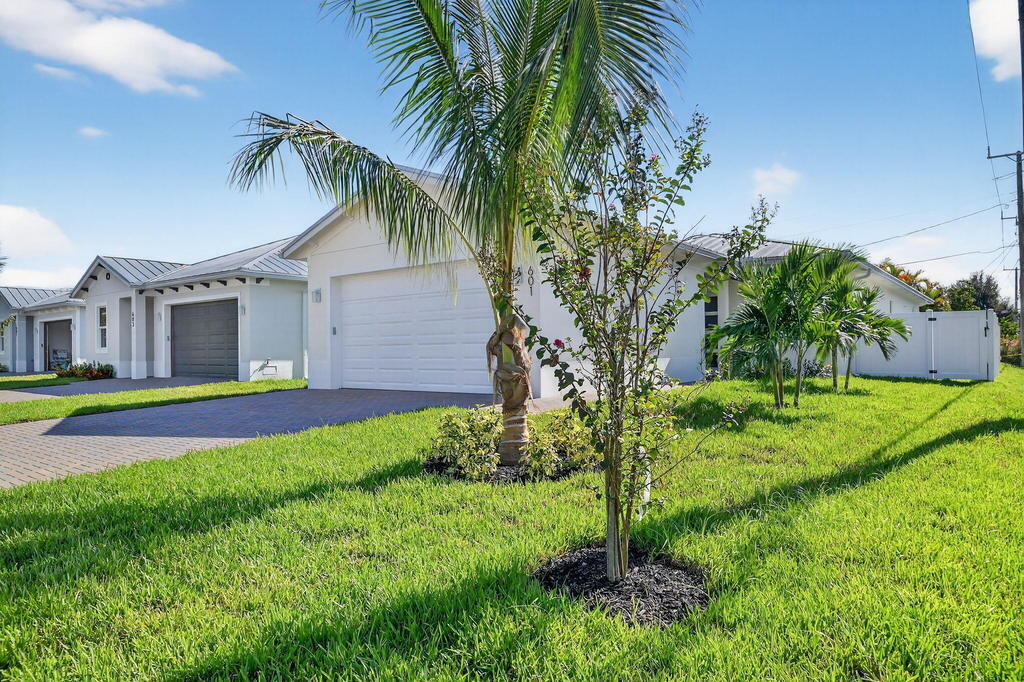 601 Loxahatchee Drive, Jupiter, FL 33458