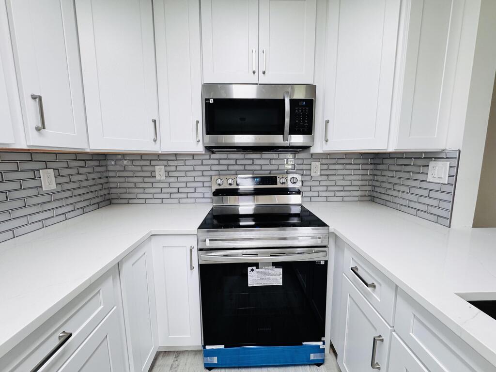 293 Flanders G , Delray Beach, FL 33484