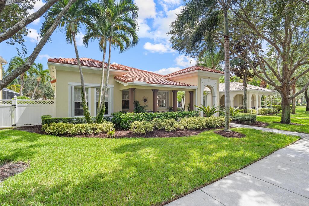 3419 Greenway Drive, Jupiter, FL 33458