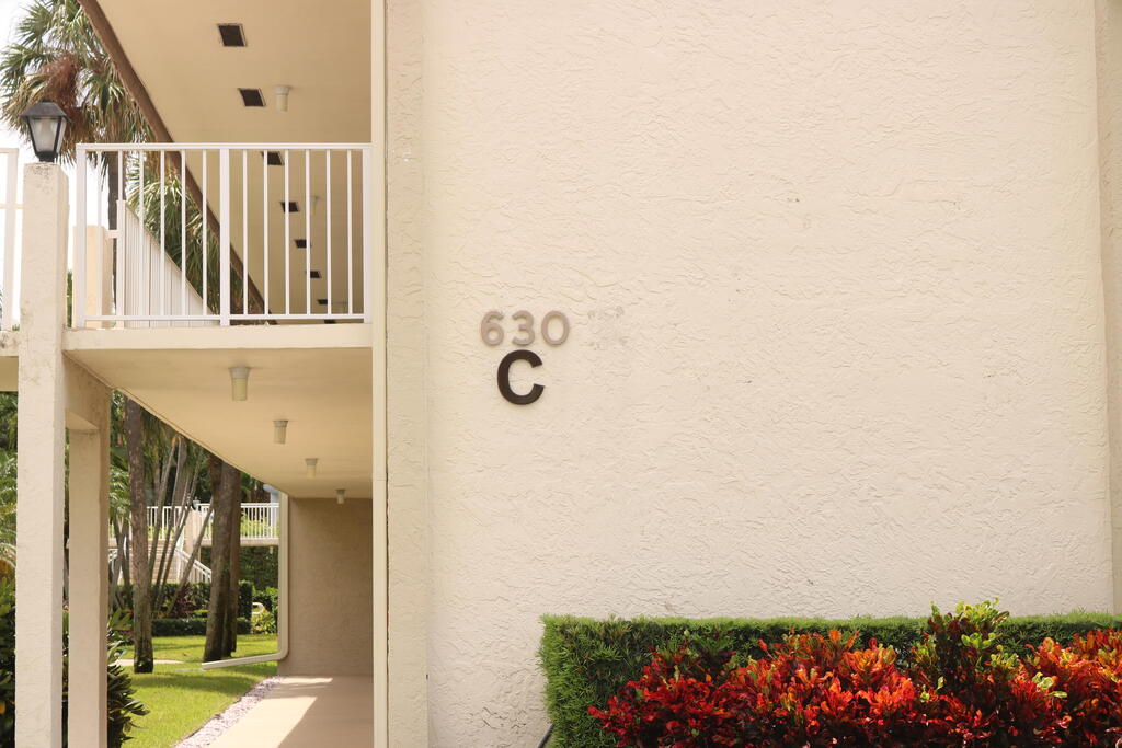 630 Snug Harbor Drive, Boynton Beach, FL 33435