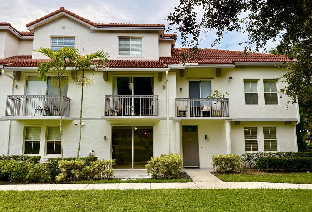2038 Alta Meadows Lane, Delray Beach, FL 33444