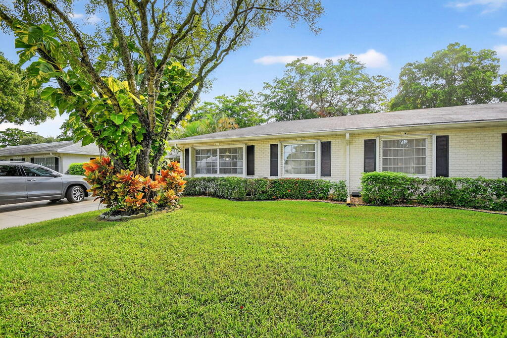 10160 44th Drive, Boynton Beach, FL 33436