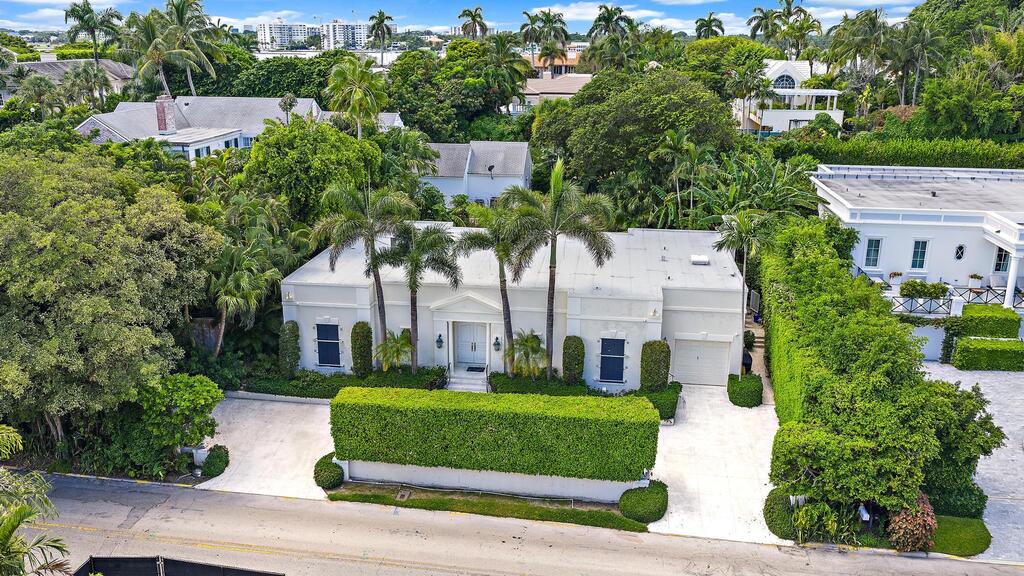 740 Lake Way, Palm Beach, FL 33480