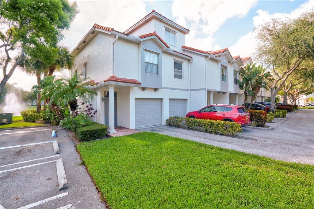 2016 Alta Meadows Lane, Delray Beach, FL 33444