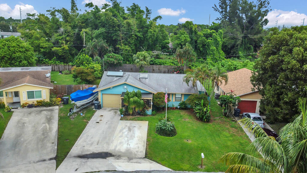 3667 Brooklyn Lane, Lake Worth, FL 33461