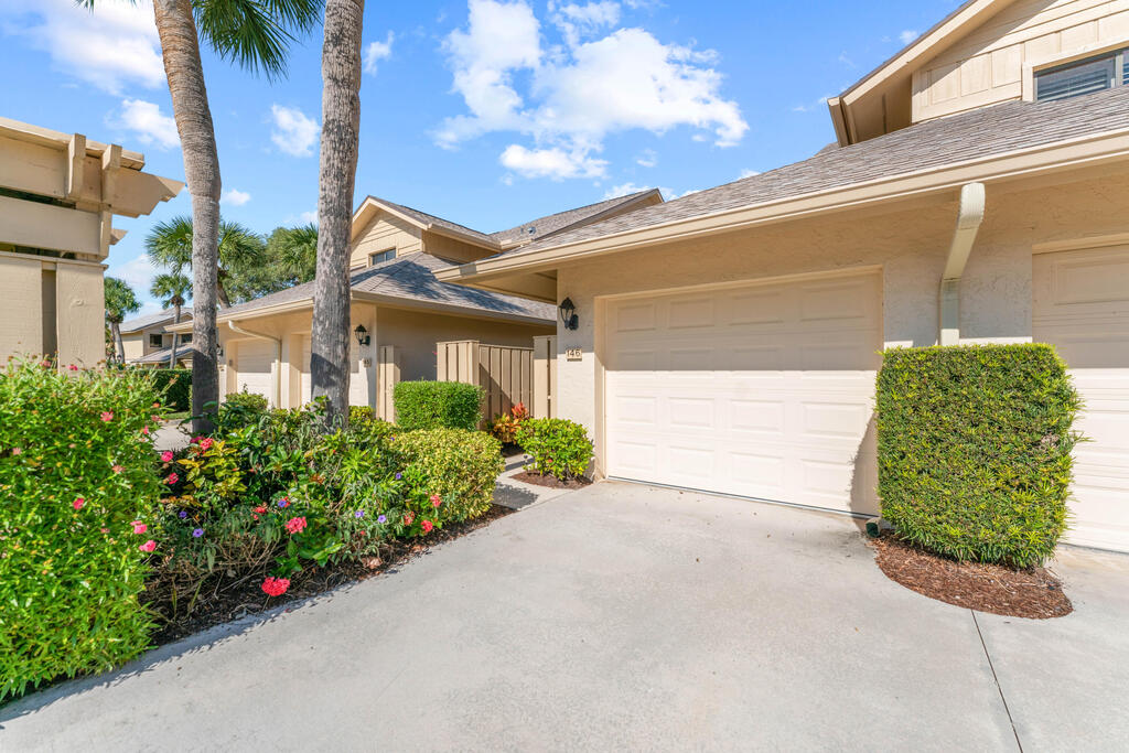 16970 Waterbend Drive, Jupiter, FL 33477