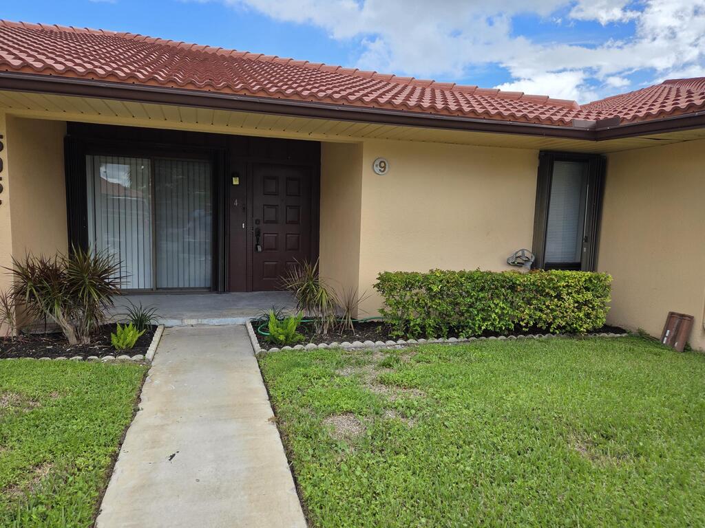 5957 Forest Hill Boulevard, West Palm Beach, FL 33415