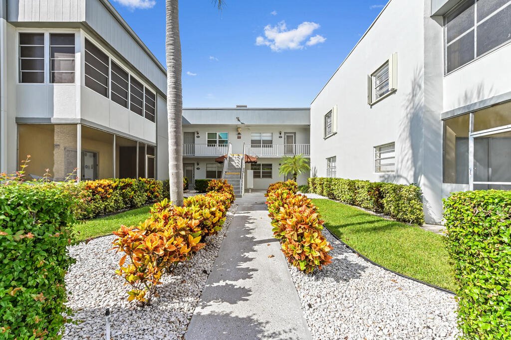 541 Capri L , Delray Beach, FL 33484