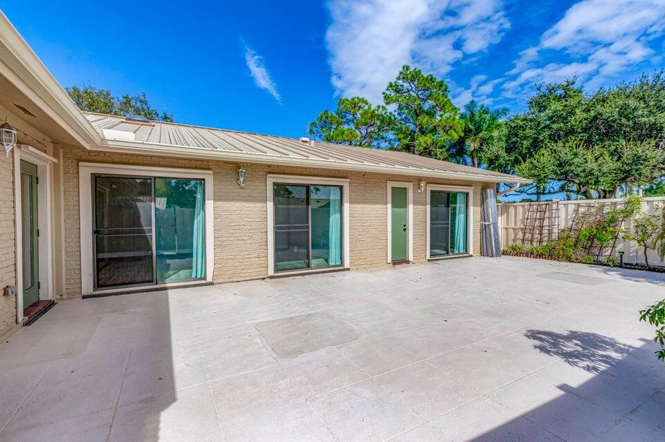 5518 Golden Eagle Circle, Palm Beach Gardens, FL 33418