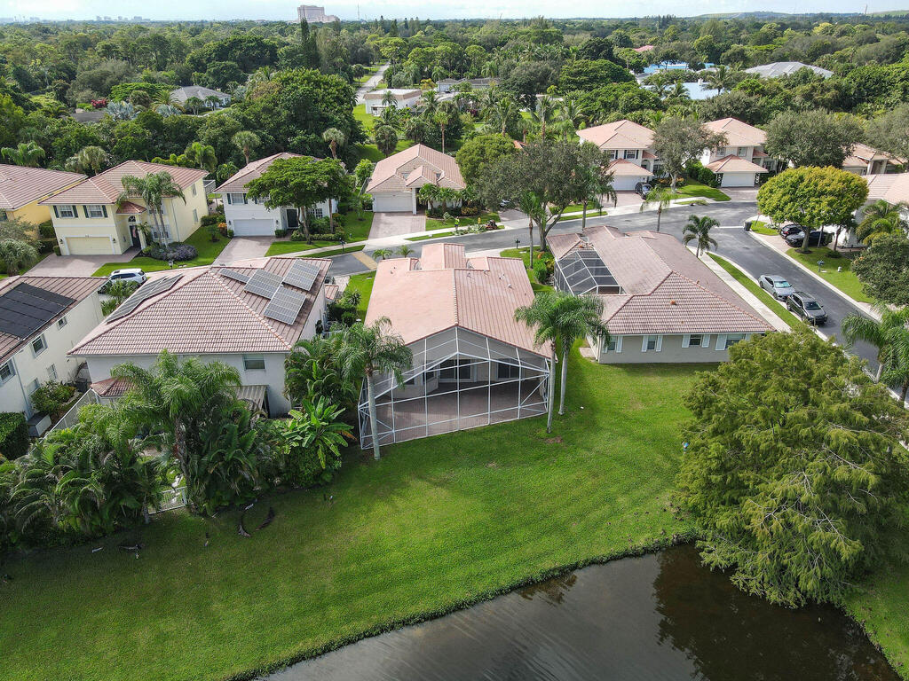 148 Hidden Hollow Drive, Palm Beach Gardens, FL 33418