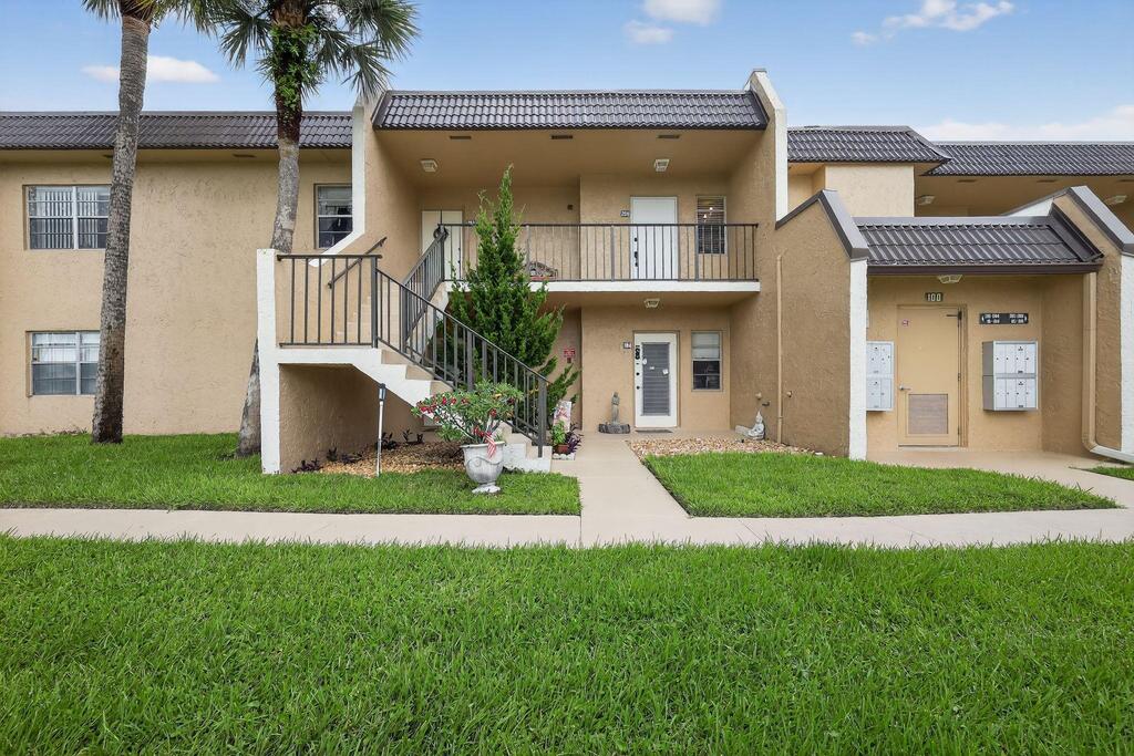 100 Lake Meryl Drive, West Palm Beach, FL 33411