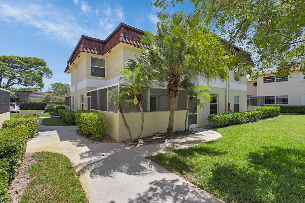 717 Us Highway 1 , Jupiter, FL 33477
