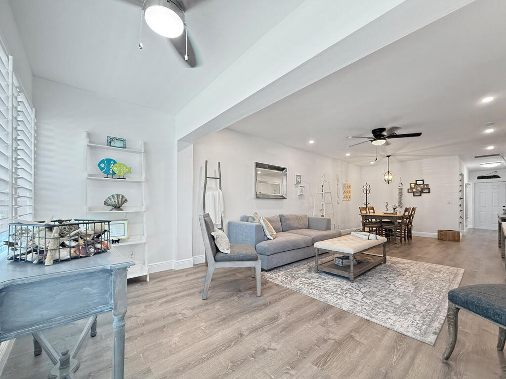 1021 Flame Vine Avenue, Delray Beach, FL 33445