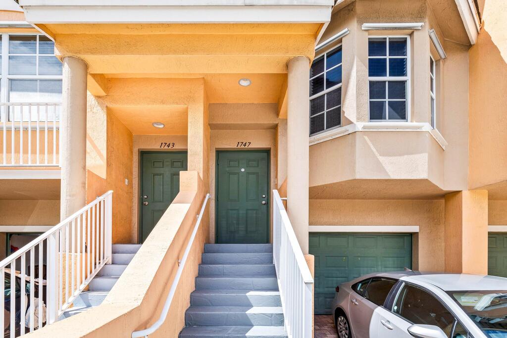 1747 6th Street, Boynton Beach, FL 33435