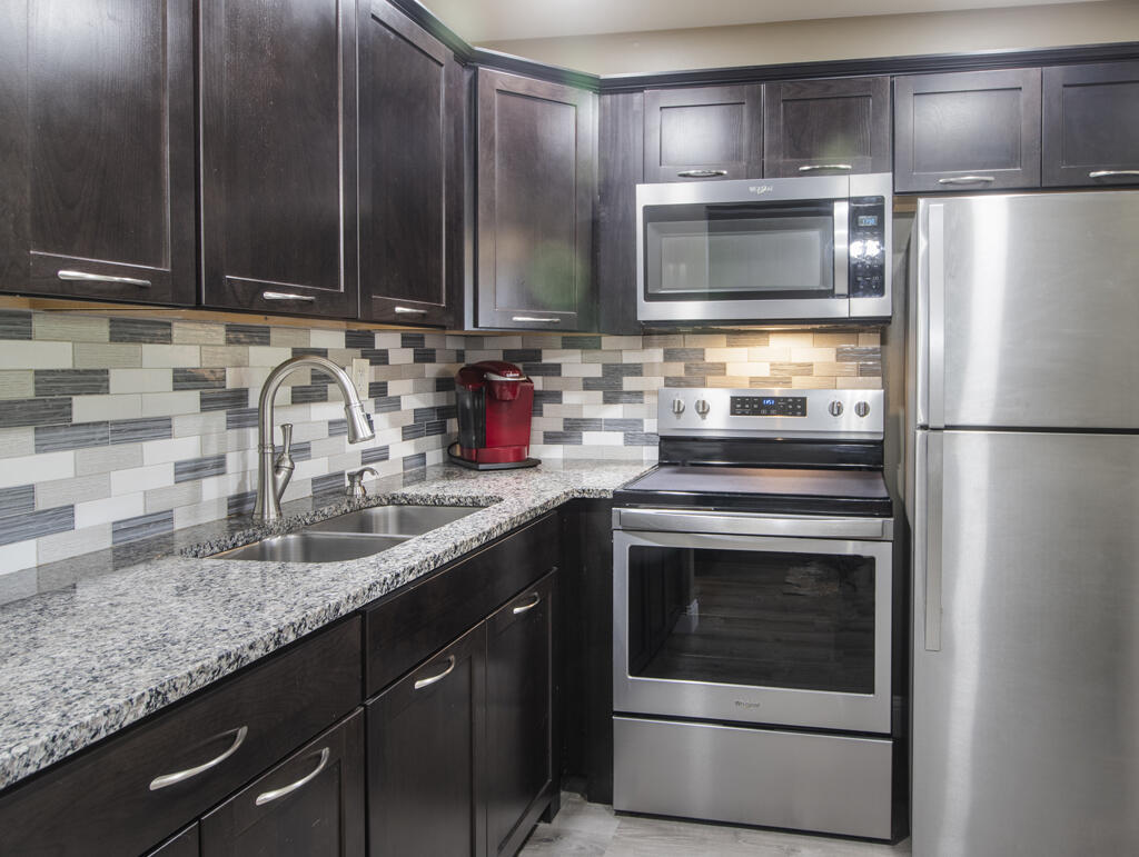 98 Bedford D , West Palm Beach, FL 33417