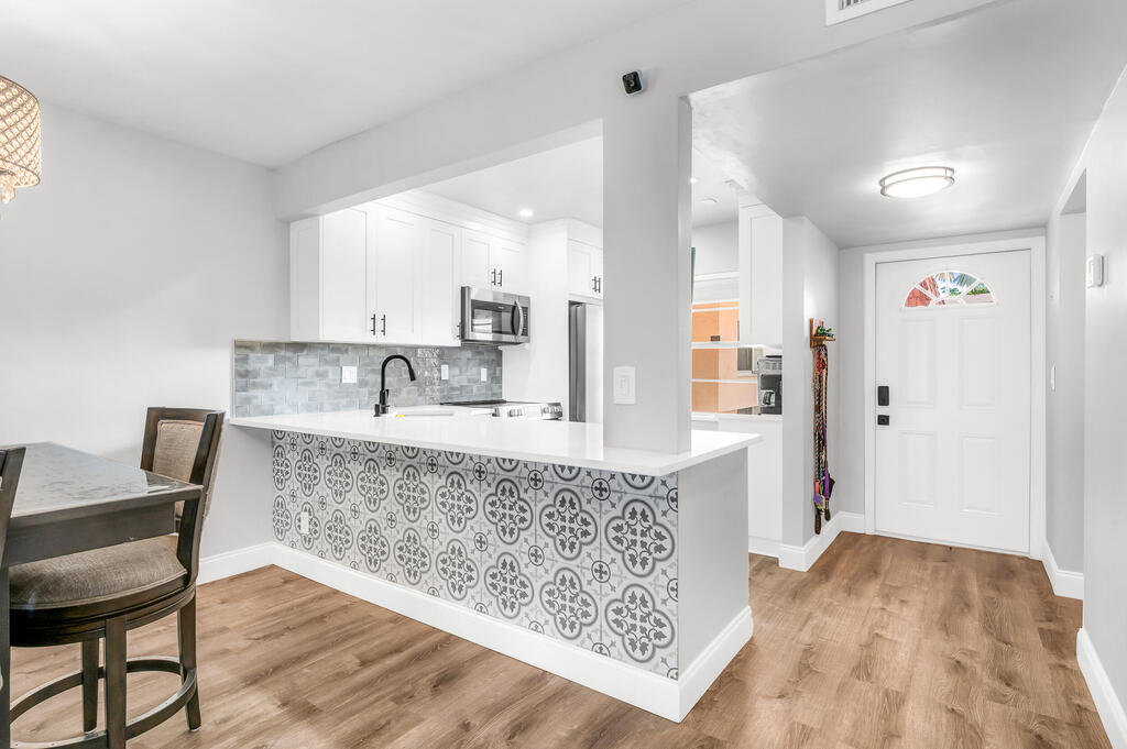 14721 Bonaire Boulevard, Delray Beach, FL 33446