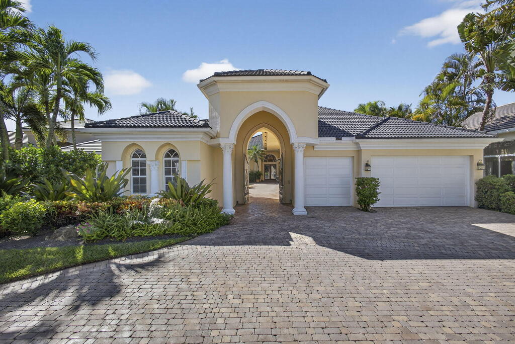213 Coconut Key Drive, Palm Beach Gardens, FL 33418