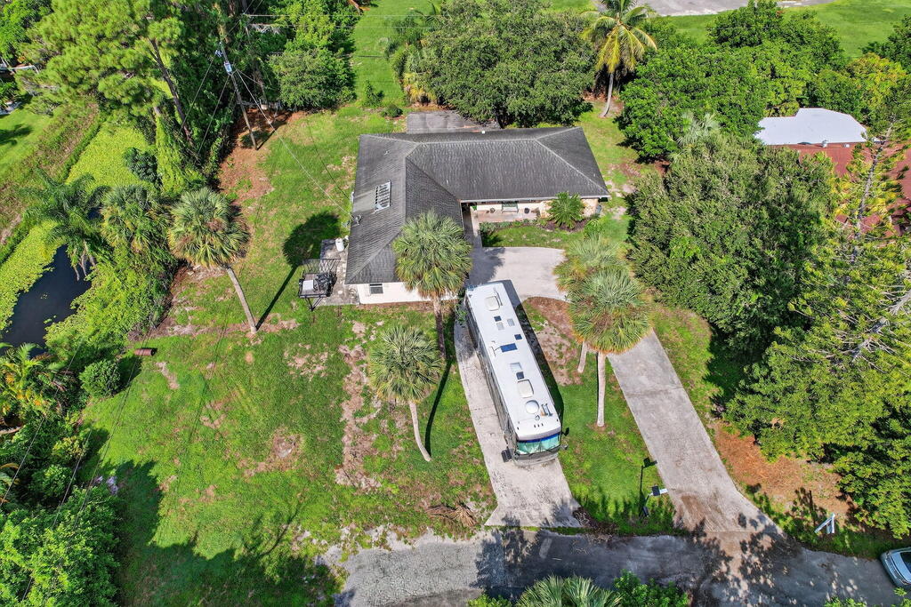 8011 45th Way, Palm Beach Gardens, FL 33418