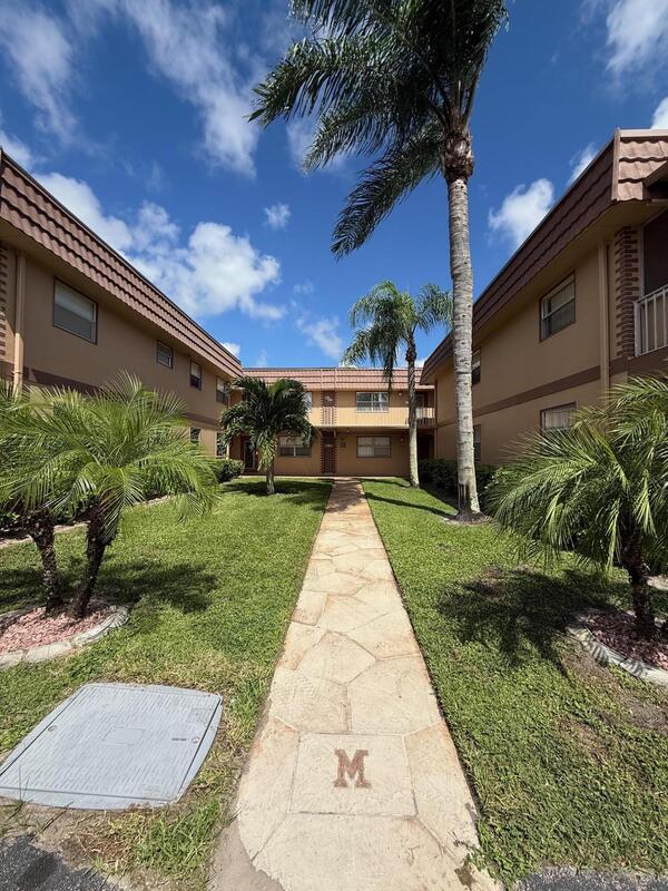 580 Brittany M , Delray Beach, FL 33446