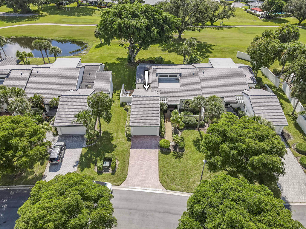 3 Brentwood Drive, Boynton Beach, FL 33436