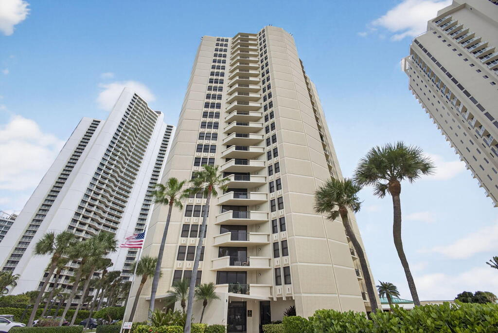 2800 Ocean Drive, Singer Island, FL 33404