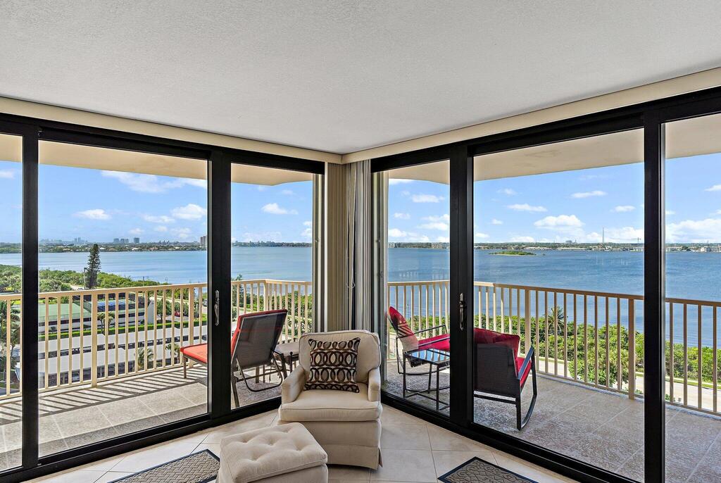 5480 Ocean Drive, Singer Island, FL 33404