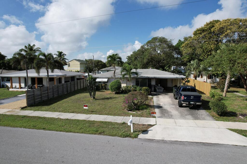 910 3rd Avenue, Delray Beach, FL 33483