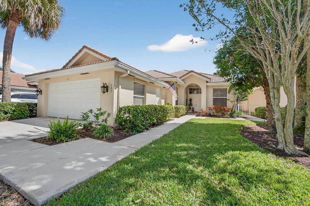 162 Hampton Way, Jupiter, FL 33458