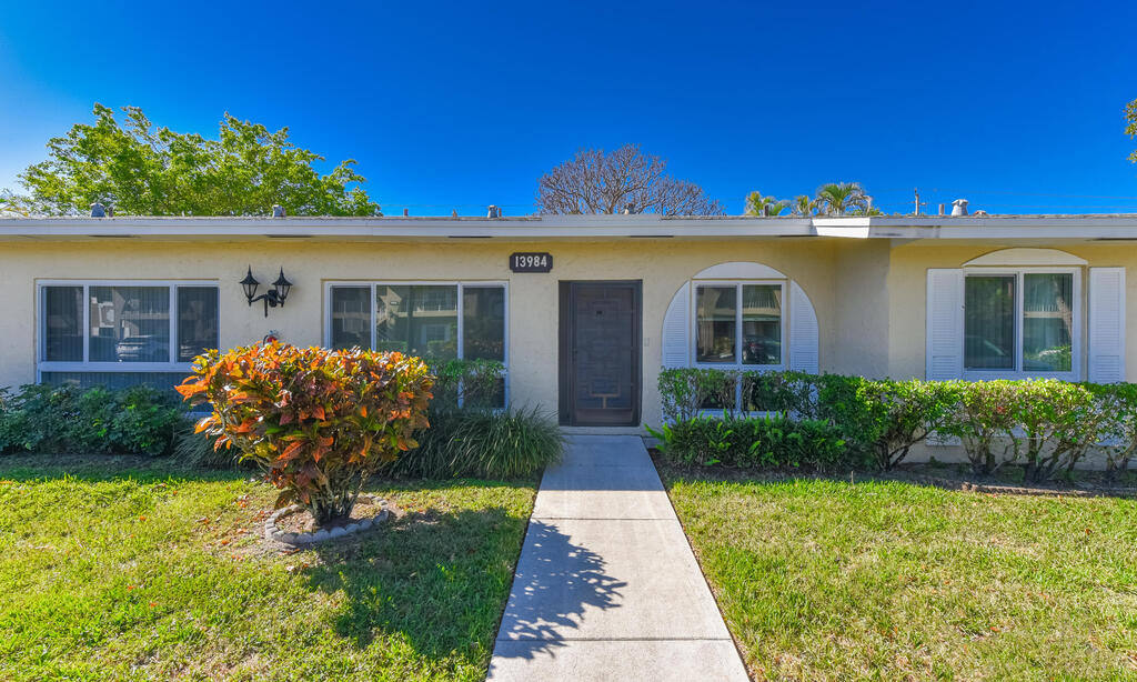 13984 Via Flora , Delray Beach, FL 33484