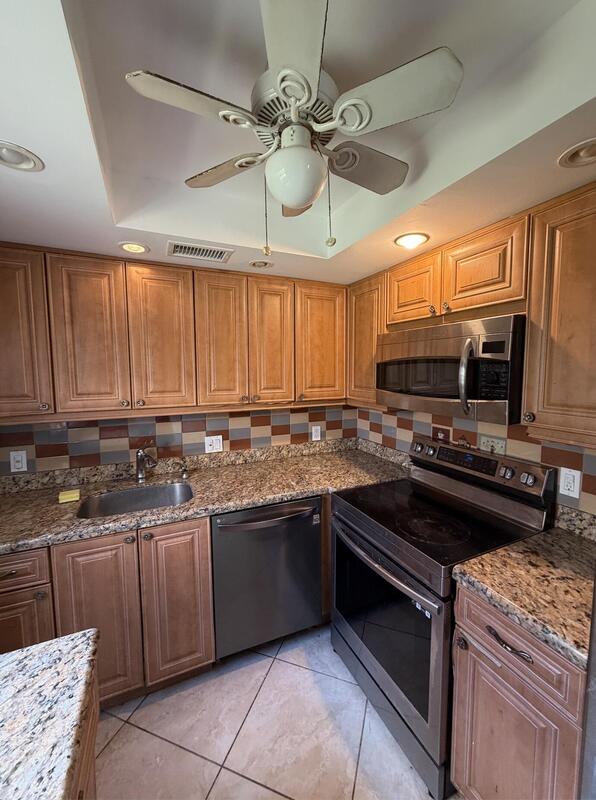 157 Saxony D , Delray Beach, FL 33446