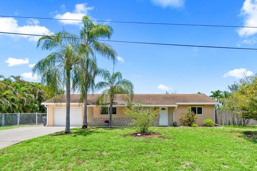 3187 Buccaneer Road, Lake Worth, FL 33462