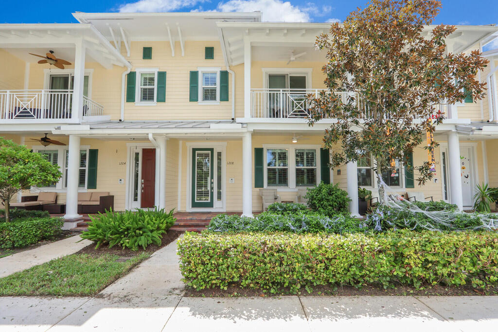 1208 Community Drive, Jupiter, FL 33458