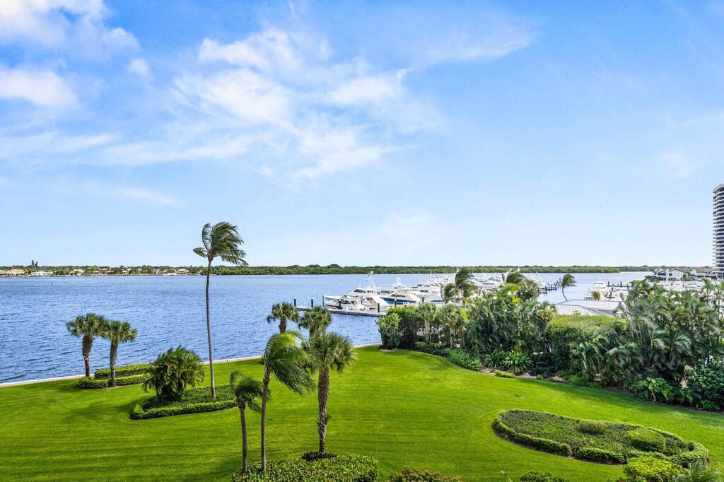 124 Lakeshore Drive, North Palm Beach, FL 33408