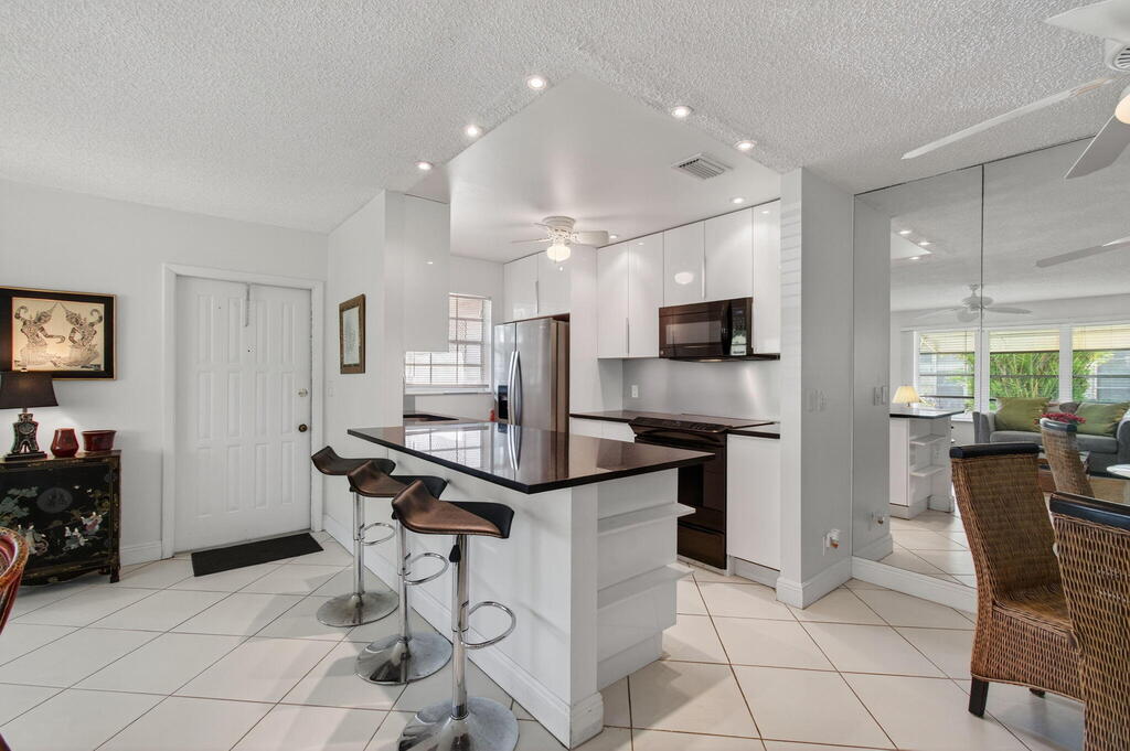 1305 High Point Way, Delray Beach, FL 33445