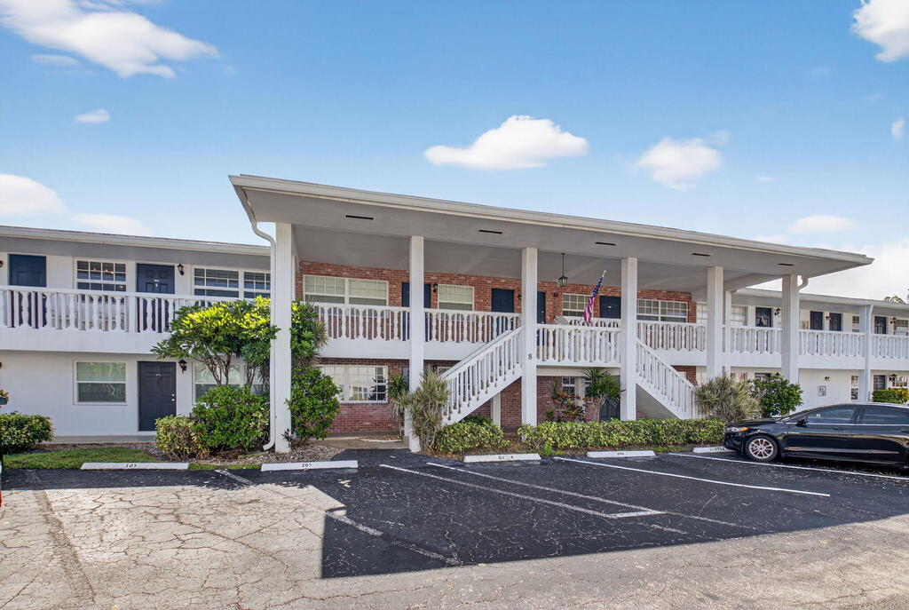   , Ocean Ridge, FL 33435