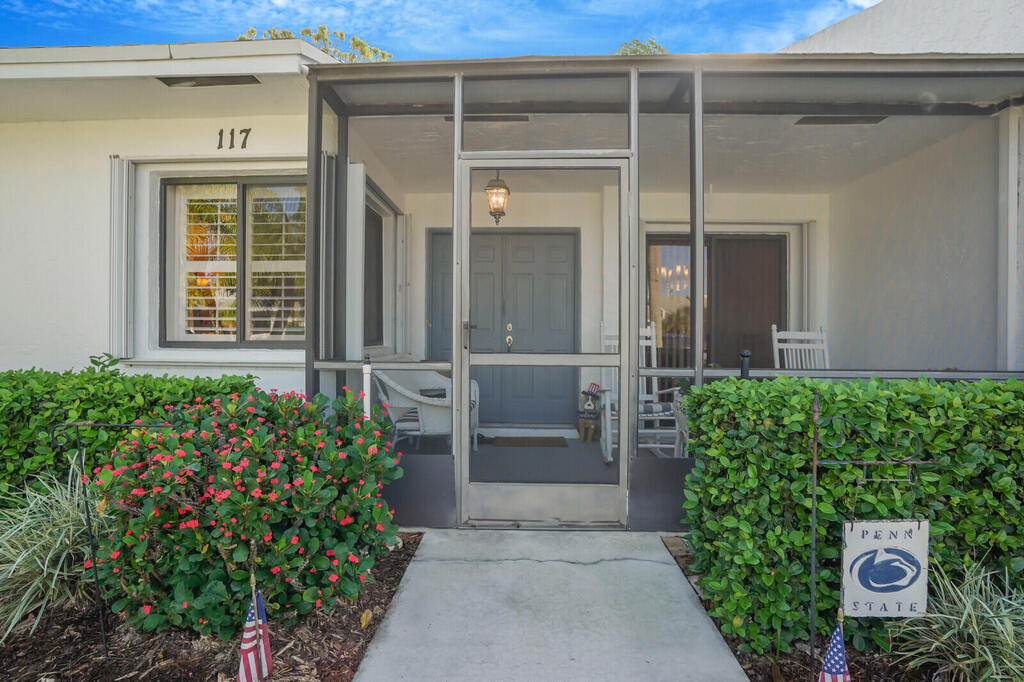 117 Sunshine Boulevard, Royal Palm Beach, FL 33411