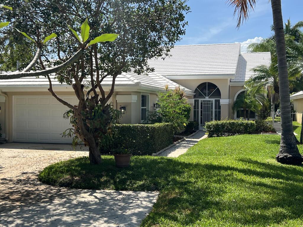 2387 Oak Tree Lane, West Palm Beach, FL 33409