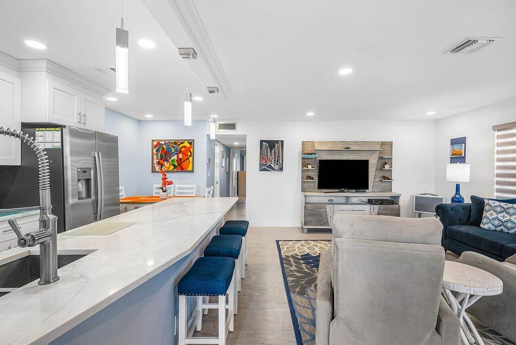 437 High Point Boulevard, Delray Beach, FL 33445