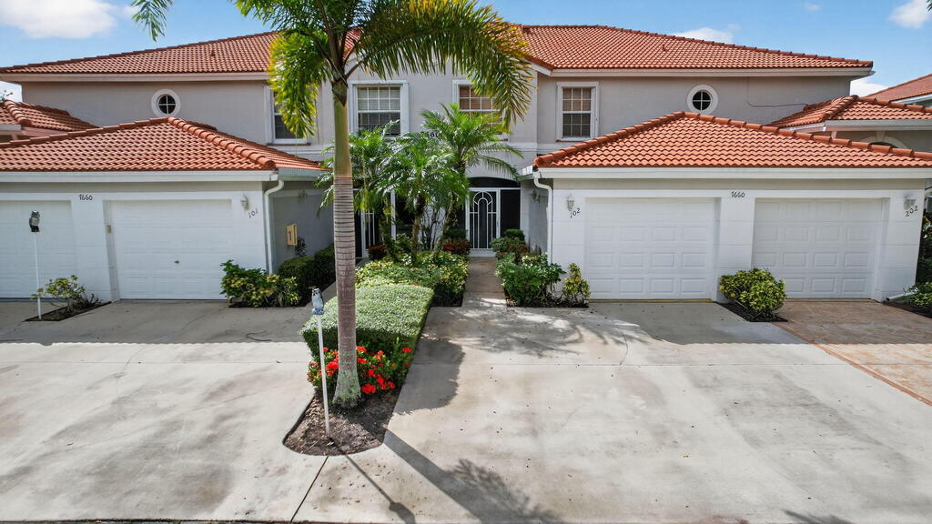 7660 Springwater Place, Boynton Beach, FL 33437
