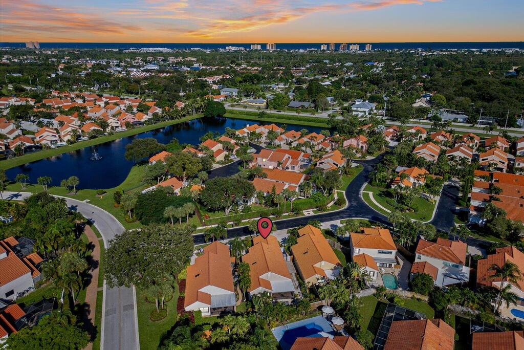 2674 La Lique Circle Circle, Palm Beach Gardens, FL 33410