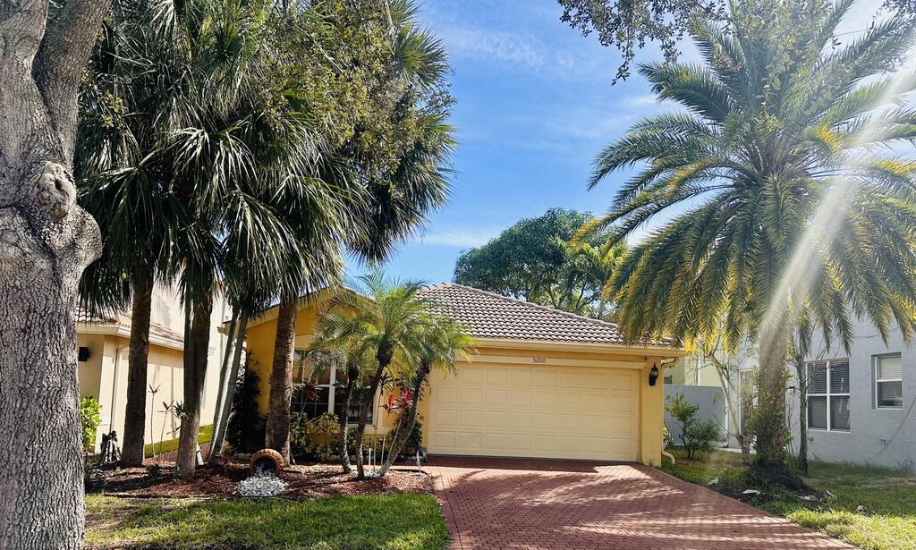 5200 Rising Comet Lane, Greenacres, FL 33463